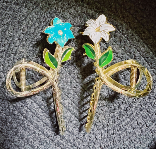 Gold Loop with Flower Claw Clip