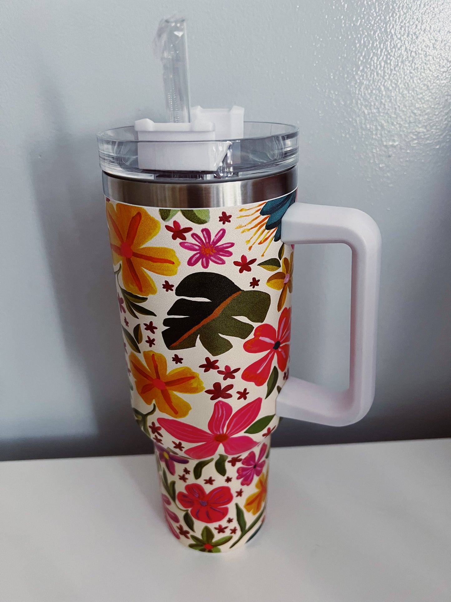 Drink Up Tropical Flowers 40 OZ Drink Tumbler With Lid and Straw